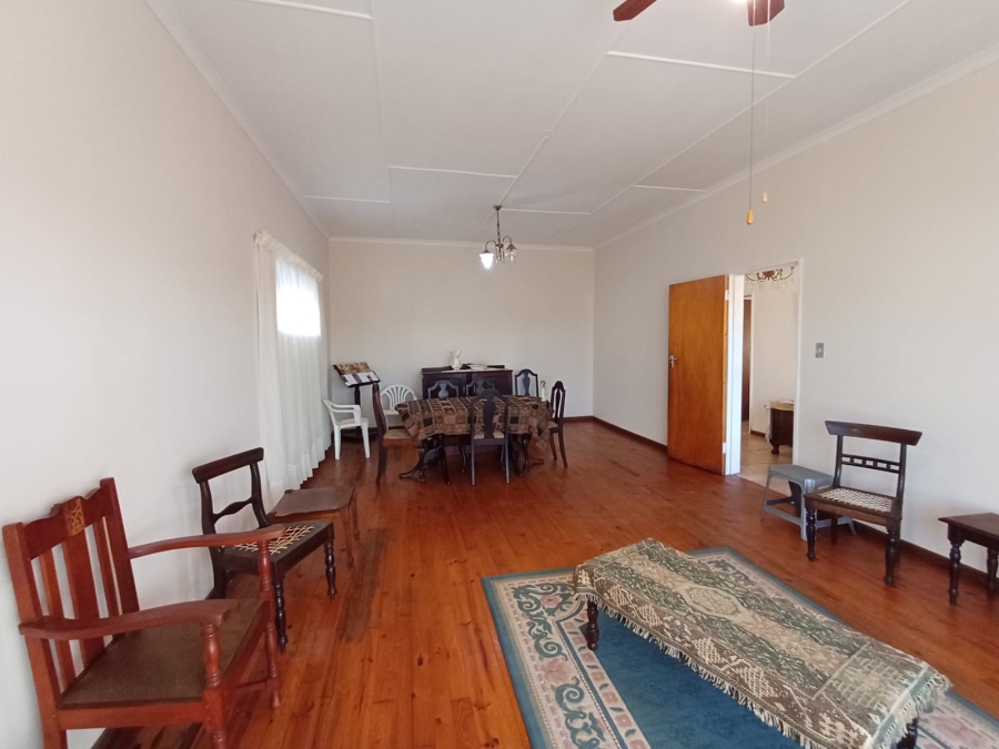 To Let 3 Bedroom Property for Rent in Albertinia Western Cape